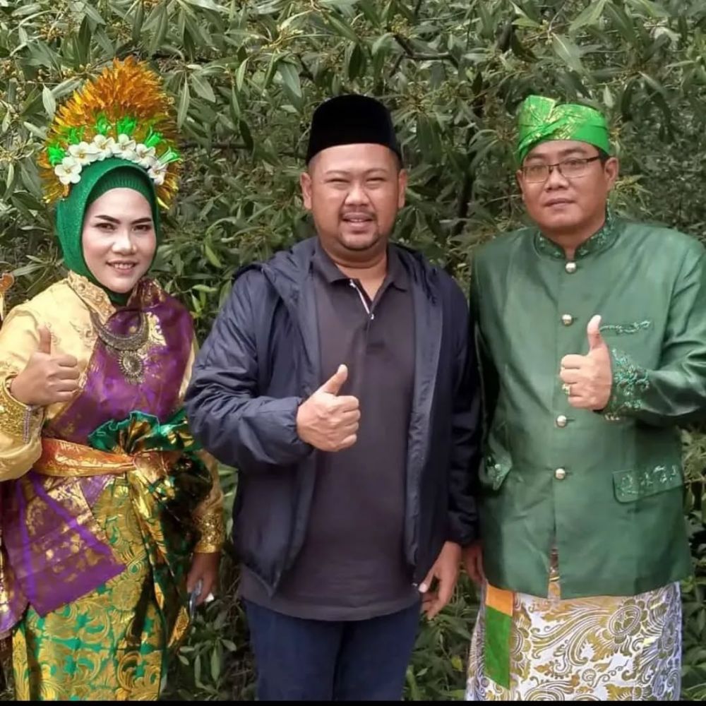 Foto Bersama Kades dan Bupati Gresik